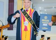 Wadirreskrimsus Polda Sultra, Dr. Didik Erfianto Raih Predikat Lulusan Terbaik Program Doktor Ilmu Manajemen UHO