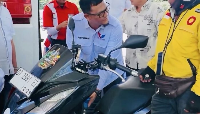 Bantu Driver Ojol Hadapi Kenaikan Harga, Partai Perindo Sulawesi Tenggara Bagikan 500 Kupon BBM Gratis di Kendari